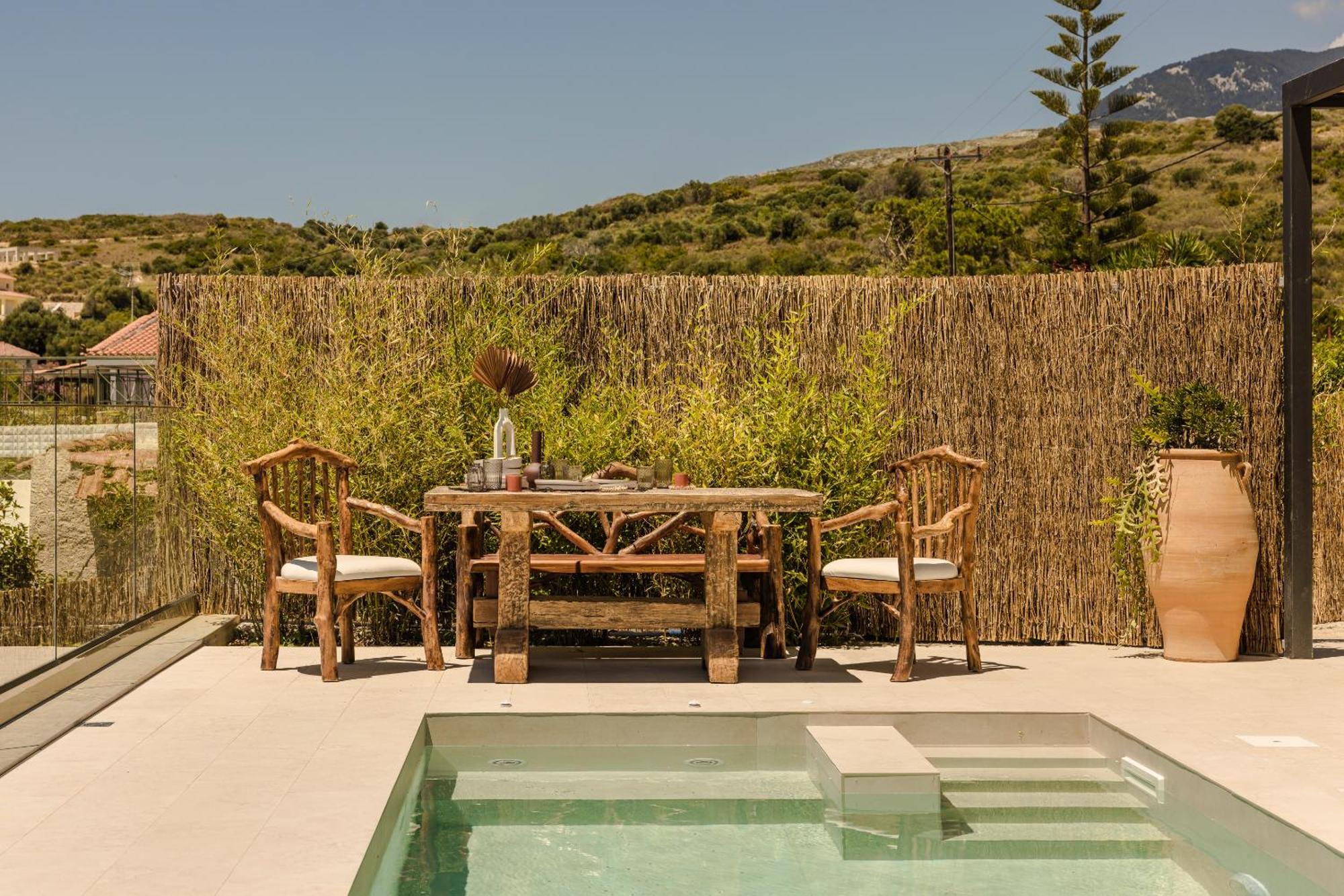 Hilaritas Luxury Suites Sea View, Private Pool & Jacuzzi Paradise Ratzaklion Exterior photo
