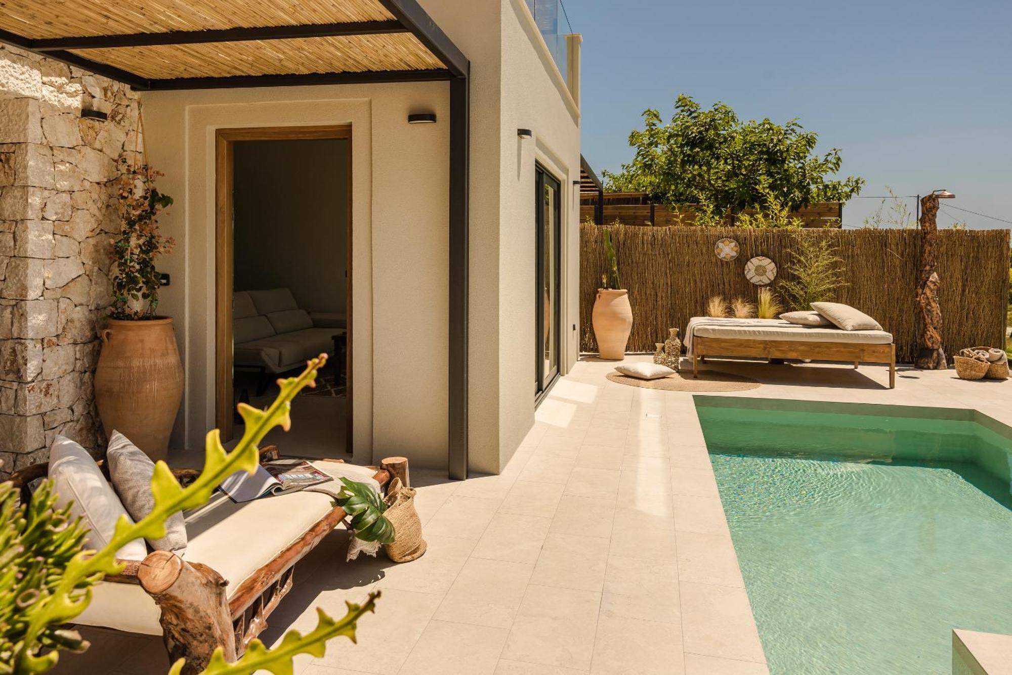 Hilaritas Luxury Suites Sea View, Private Pool & Jacuzzi Paradise Ratzaklion Exterior photo