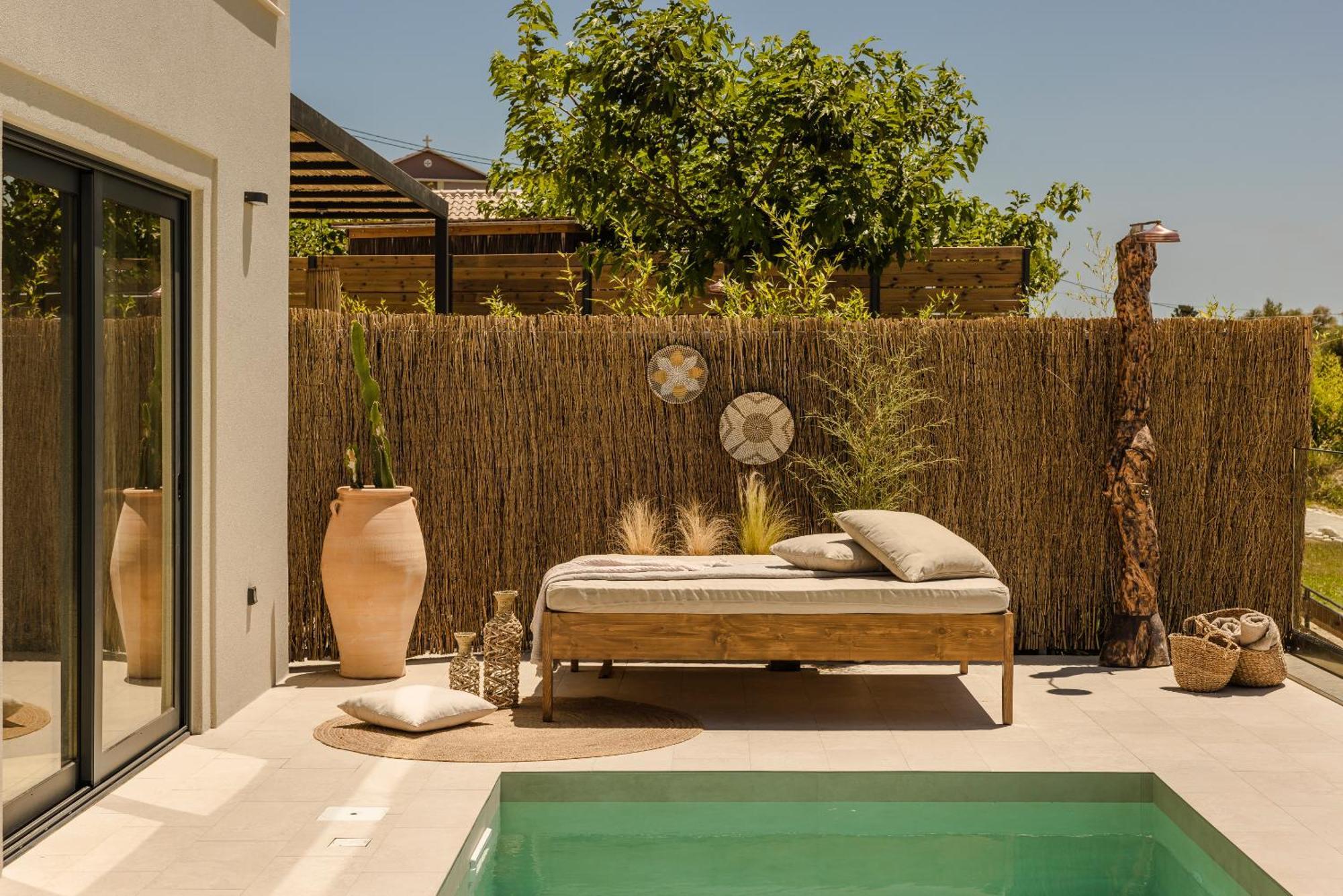 Hilaritas Luxury Suites Sea View, Private Pool & Jacuzzi Paradise Ratzaklion Exterior photo